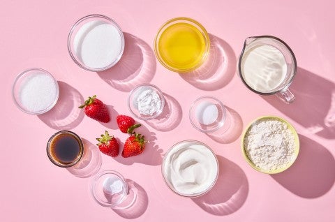 Giant Strawberry Shortcake Ingredients - select to zoom